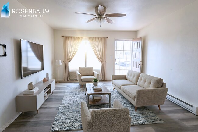 Building Photo - Cozy & Inviting 2-bedrooms, 1-bath duplex apartment in Prescott Valley!