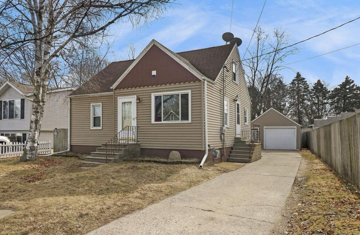 Primary Photo - 1207 83rd St