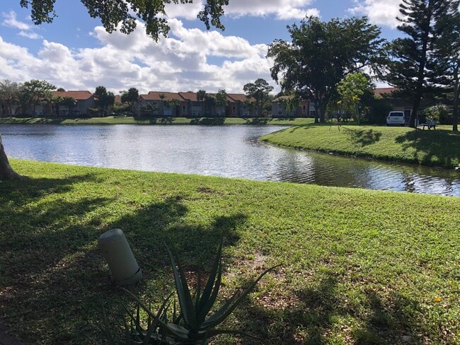 Foto del edificio - 421 SW Natura Ave