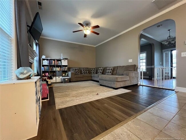 Foto del edificio - 582 Century Dr