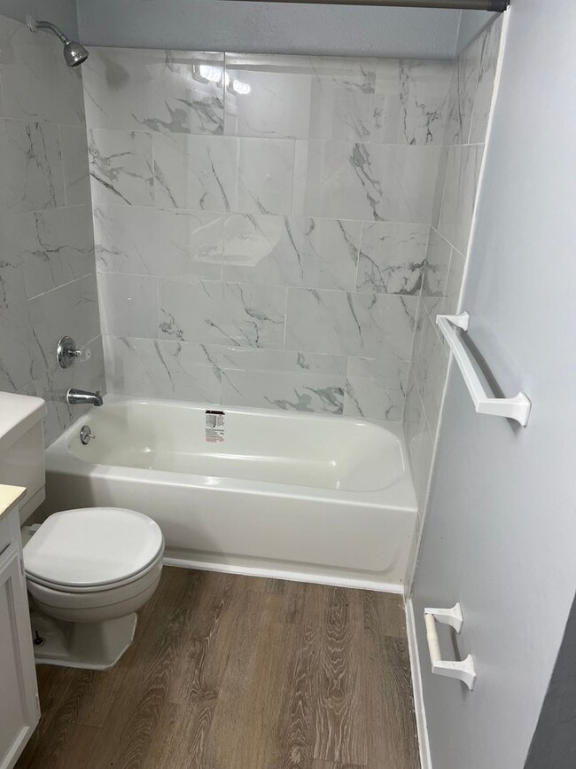 Building Photo - AVAILABLE NOW!!! 2-Bedroom, 1-Bath Dallas ...