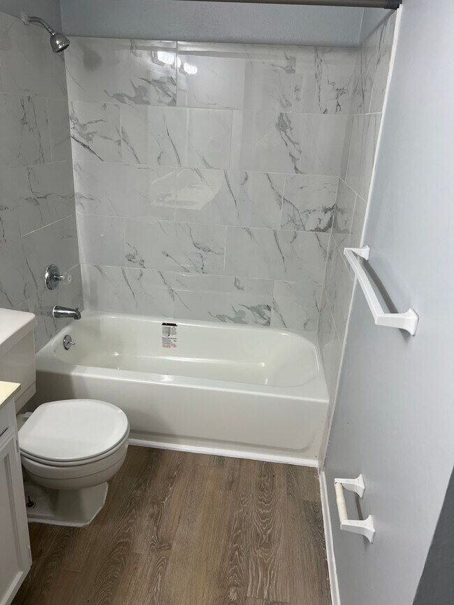 Foto del edificio - AVAILABLE NOW!!! 2-Bedroom, 1-Bath Dallas ...