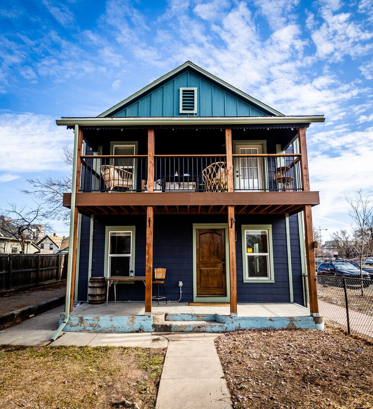 Primary Photo - 1035 W 12th Ave