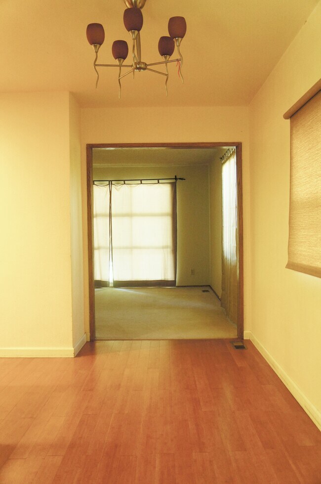 Foto del edificio - 4482 Norwich Way