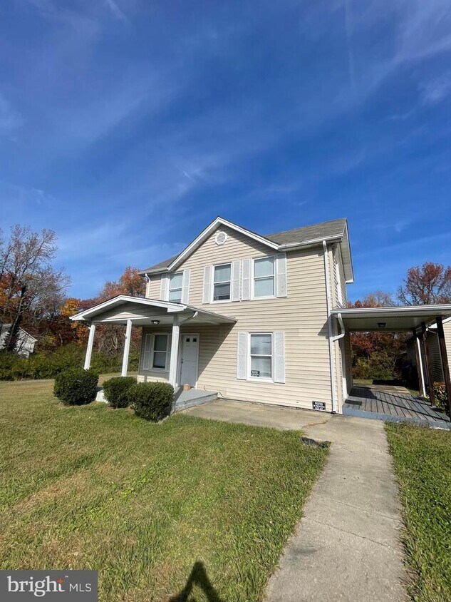 Primary Photo - 27912 Budds Creek Rd