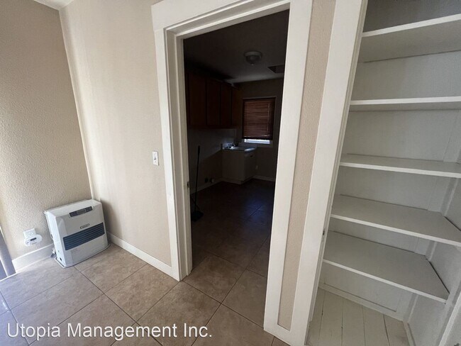 Building Photo - 2 br, 1 bath House - 313 Delwood