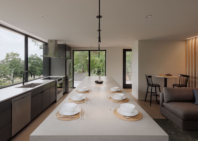 Foto del edificio - Little Mod