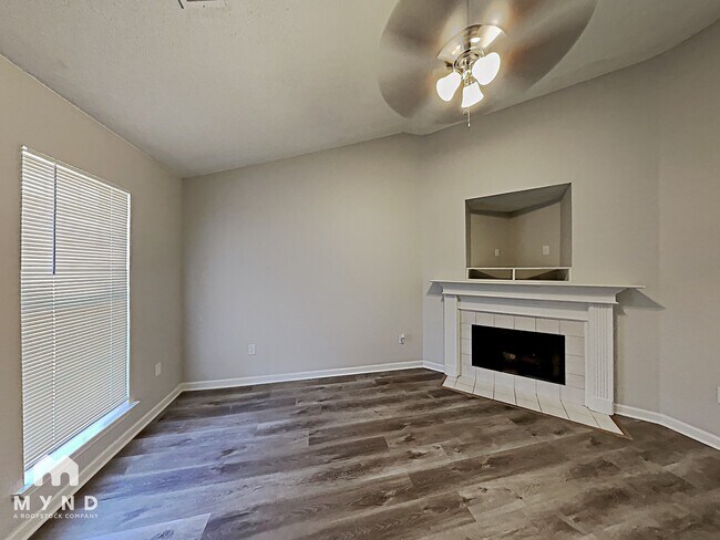 Foto del edificio - 5612 Kaitlyn Dr W