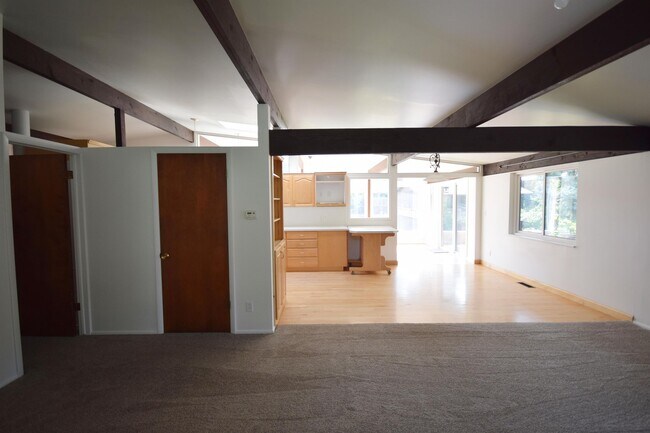 Foto del edificio - 3437 E Millbert Dr