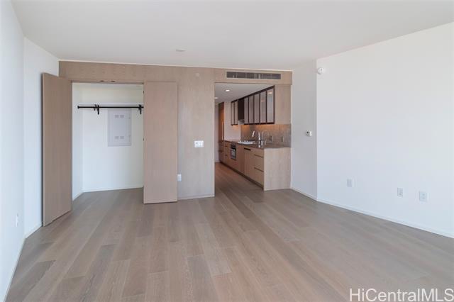 Building Photo - 1000 Auahi St