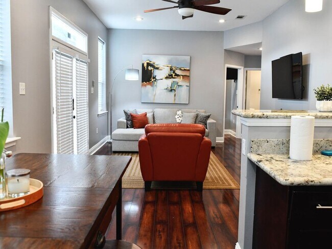 Foto del edificio - 337-339 South Murat/4501-4503 Banks St