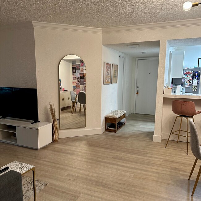 Foto del edificio - 10795 SW 108th Ave