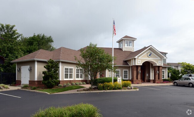 Foto del edificio - Harbor Village at the Commons