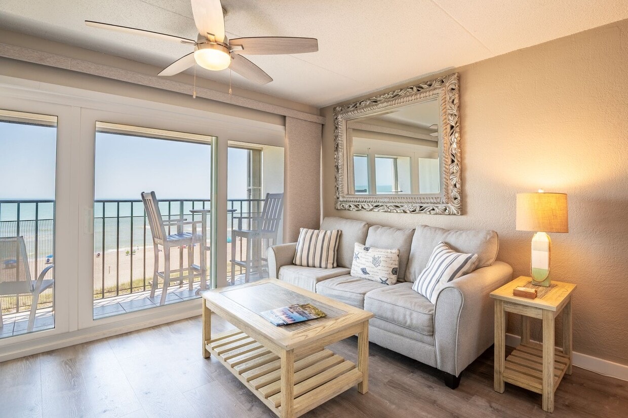 PERFECT "WORK FROM HOME" OFF-SEASON LOCATION - PERFECT "WORK FROM HOME" OFF-SEASON LOCATION