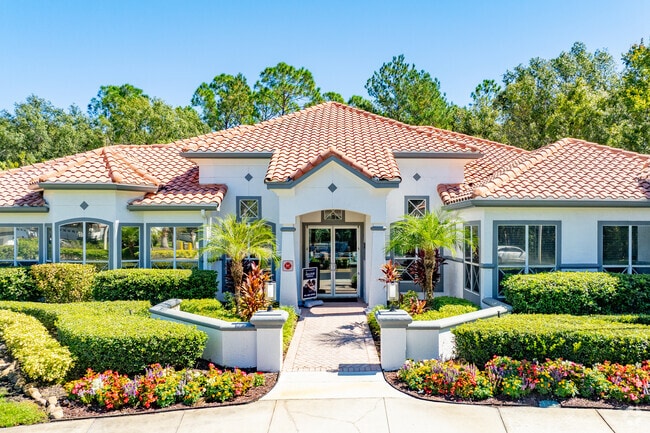 Entrada de la oficina de arrendamiento - Portofino Apartments