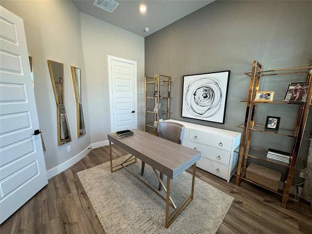 Building Photo - 1520 Winchester Dr