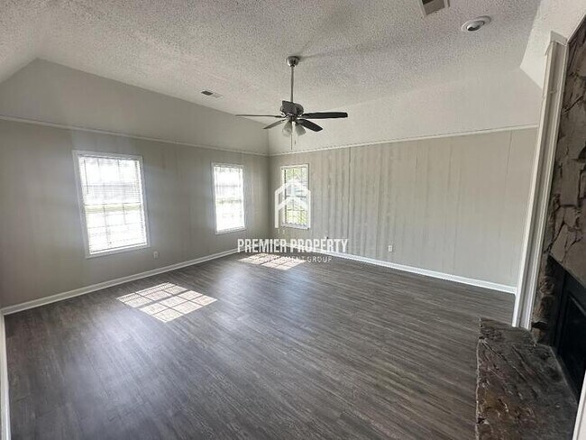 Building Photo - 4247 Moon Fall Way - Available NOW!