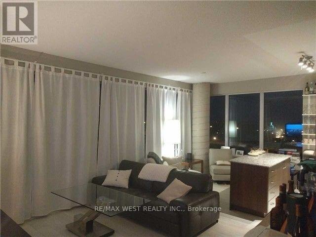 Building Photo - 55 E Liberty St