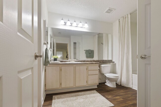 Foto del edificio - Hollis 7601