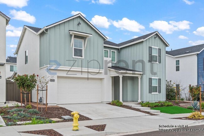 Building Photo - 4203 Randa Wy