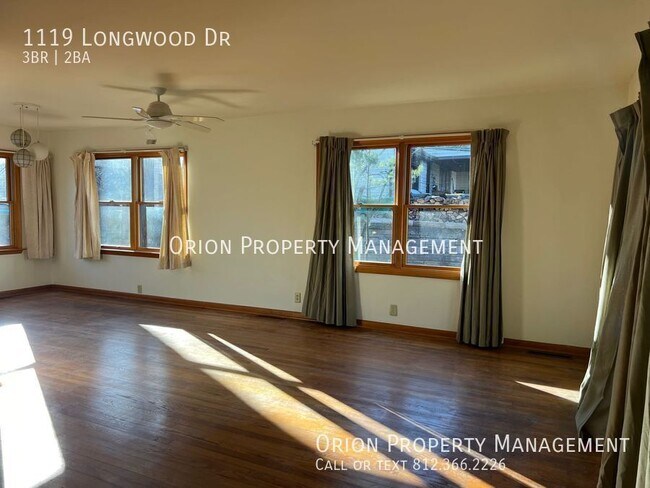 Foto del edificio - 1119 S Longwood Dr