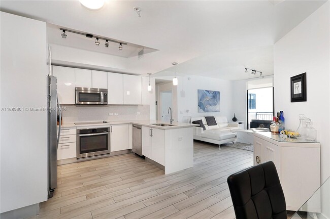 Foto del edificio - 999 SW 1st Ave