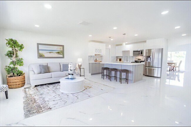 Foto del edificio - 469 SW Duval Ave