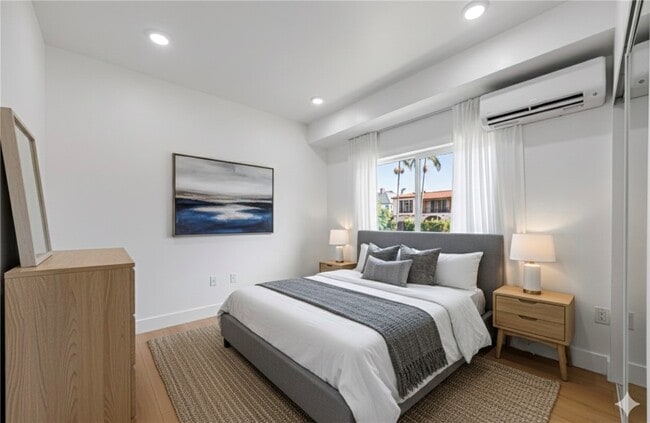 Foto del edificio - 1557 S Ogden Dr