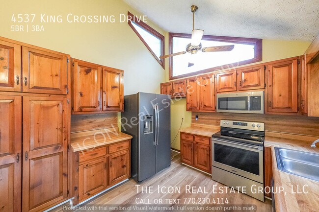 Building Photo - 4537 Kings Crossing Dr NE
