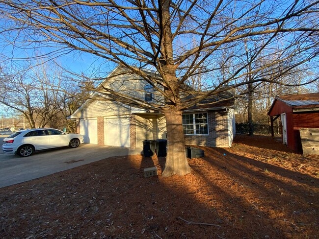 Foto del edificio - 1416 W Worley St