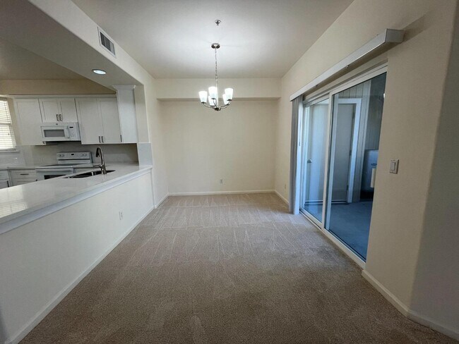 Foto del edificio - 860 Meridian Bay Ln