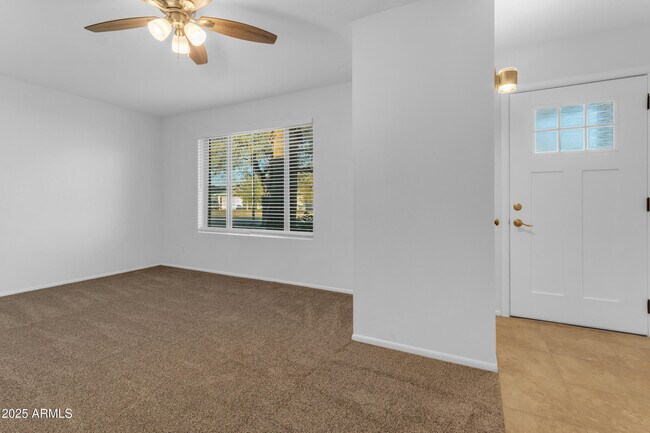 Foto del edificio - 517 E Hermosa Dr