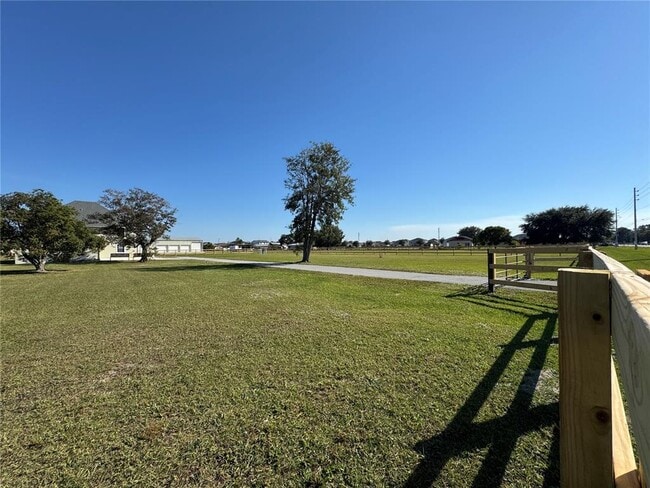 Building Photo - 3233 Hickory Tree Rd