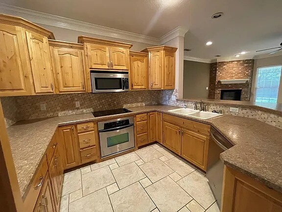 Building Photo - 3201 Southridge Ct