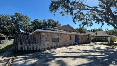 Building Photo - 3205 Bloomingdale Villas Ct
