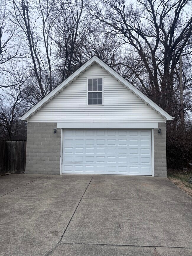 Foto del edificio - 2925 Bowman Ave