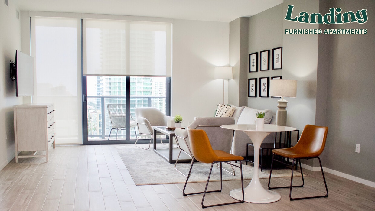 Fort Lauderdale, 
                        , –