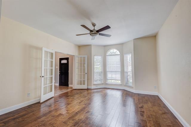 Foto del edificio - 6107 Lakecrest Dr