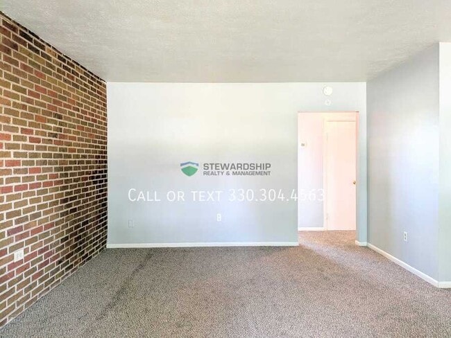 Foto del edificio - 15251 Lincoln Way W