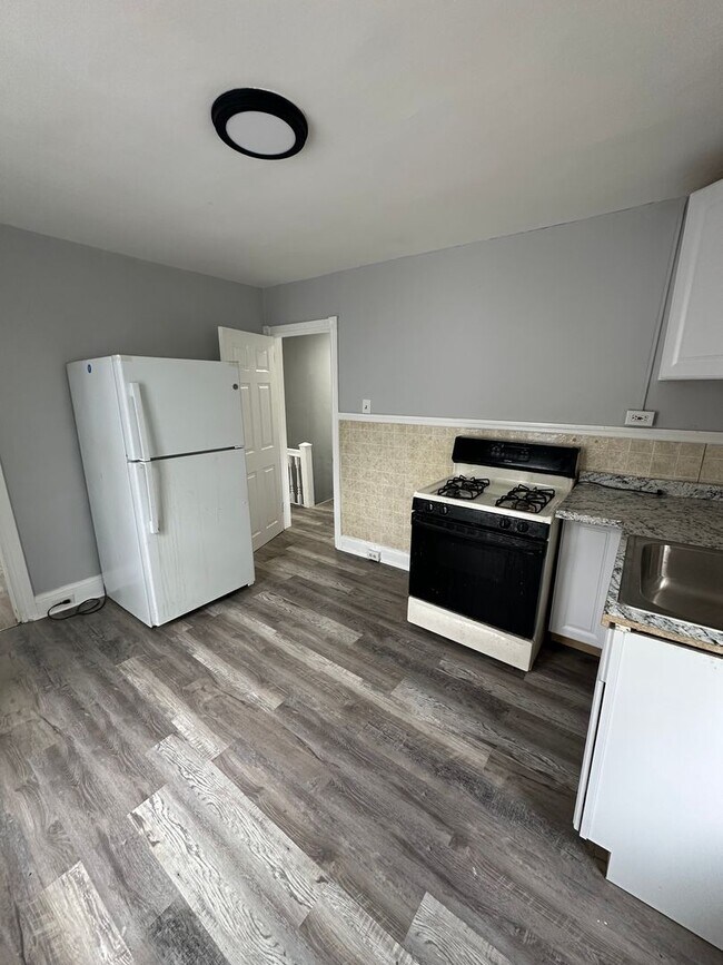 Foto del edificio - 117 N Front St