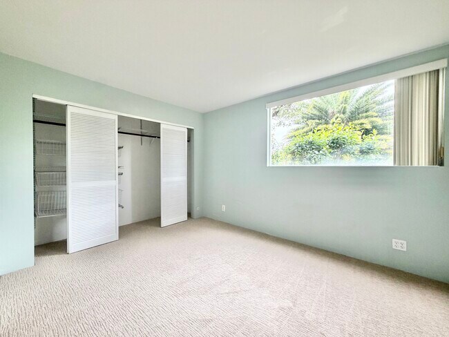 Foto del edificio - 3741 Kanaina Ave