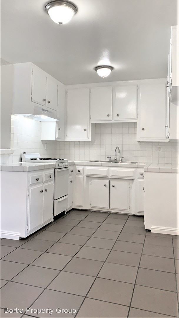 Foto del edificio - 3100 E 7th St