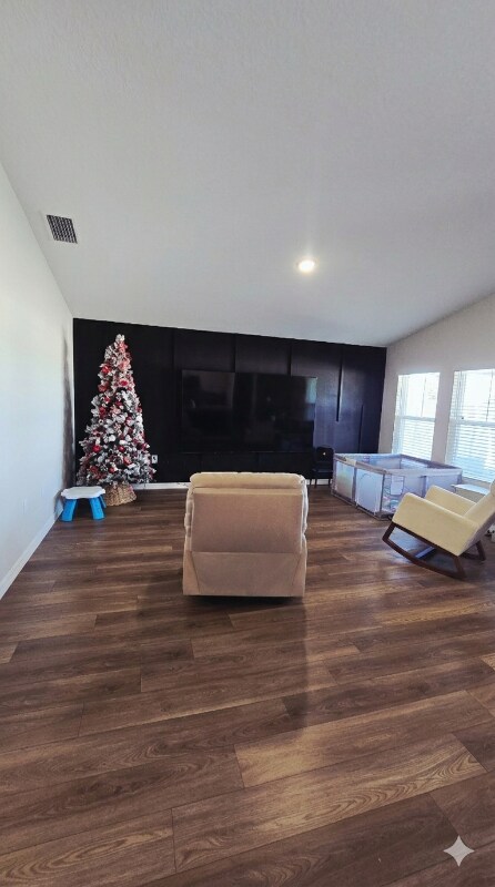 Foto del edificio - 825 Sand Sea Pl