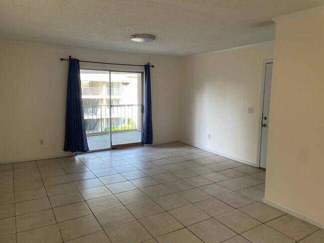 Foto del edificio - 1208 Bush River Rd