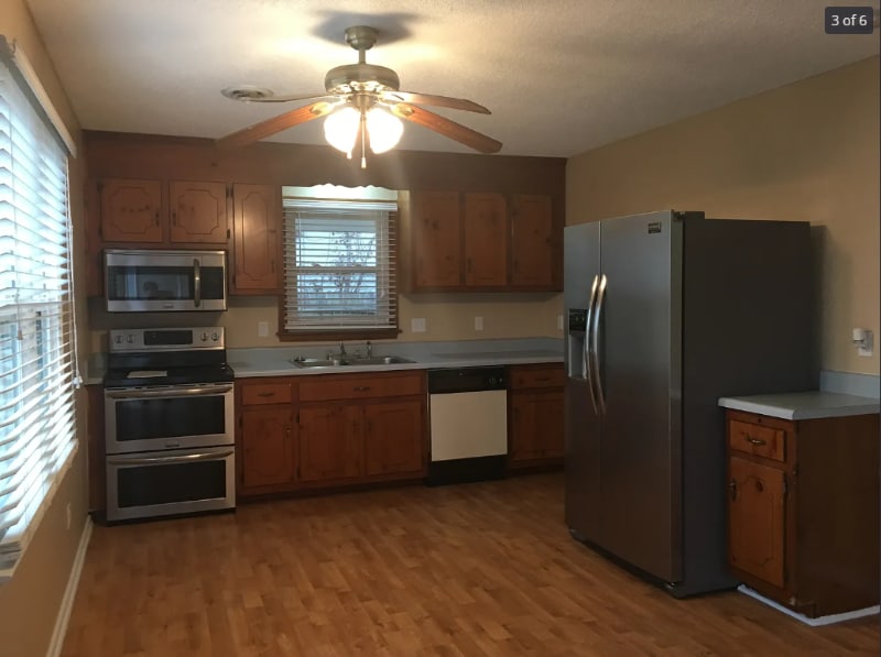 Building Photo - 4004 Mariposa Dr