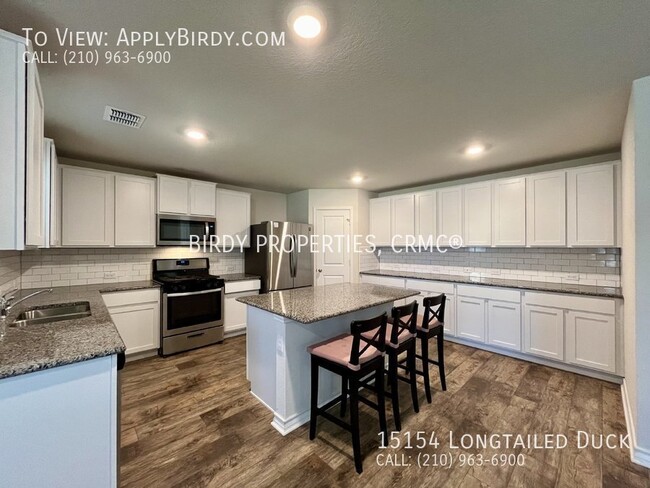 Building Photo - "Charming 3 Bed, 2.5 Bath Home in San Anto...