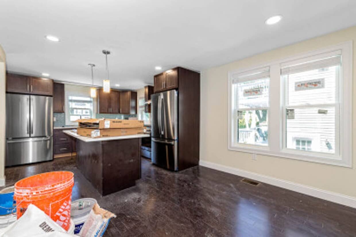 TUFTS 5 bed 5.5 bath - Available 6/1 - TUFTS 5 bed 5.5 bath - Available 6/1