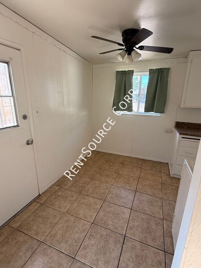 Foto del edificio - 25498 Dayton Ave