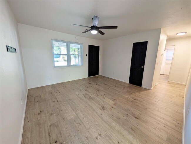 Foto del edificio - 414 Sunnyside Pl