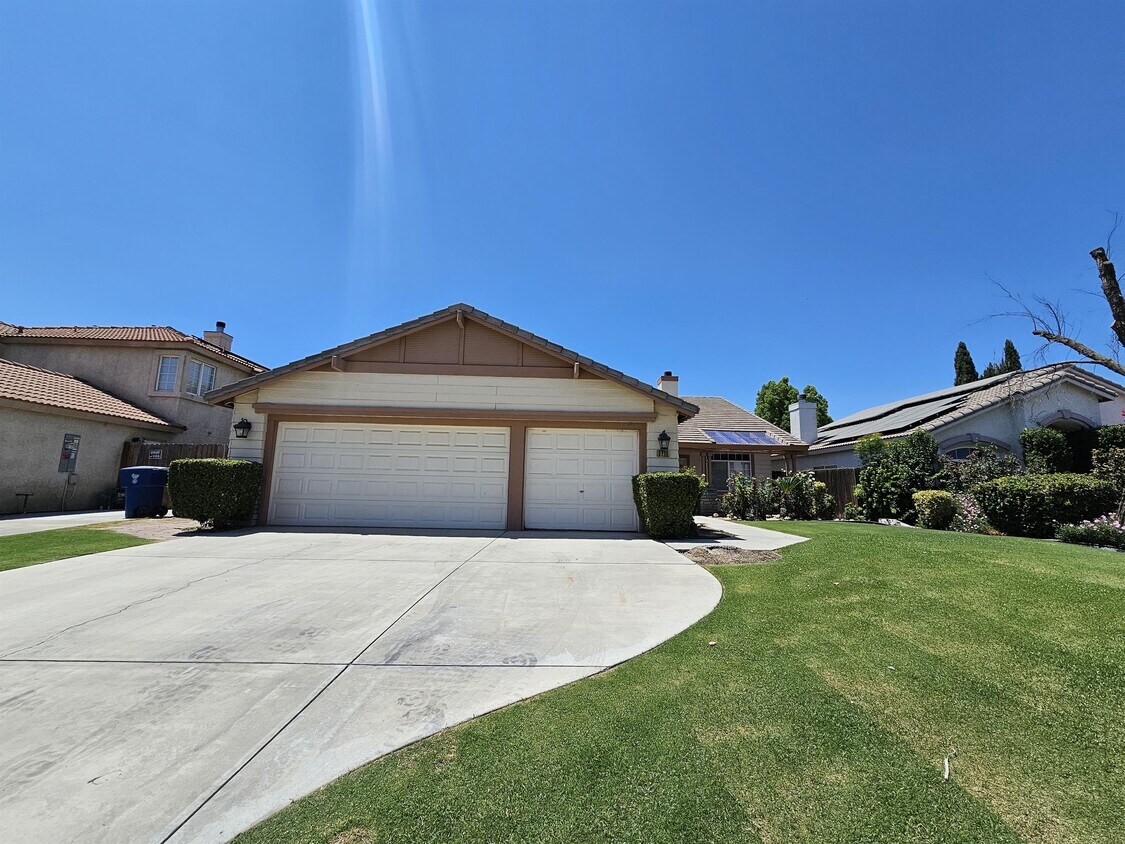 Foto del edificio - 5715 Greenhorn Mountain Ct